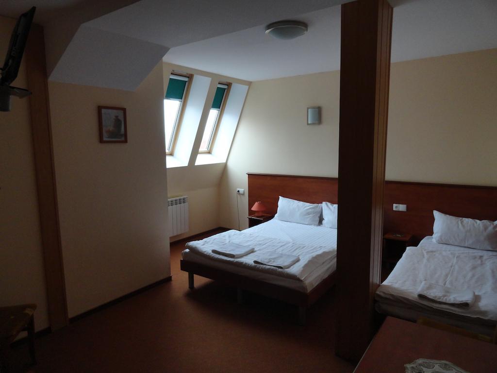 Hotel Wielkopolanka Шрода Великополска Стая снимка