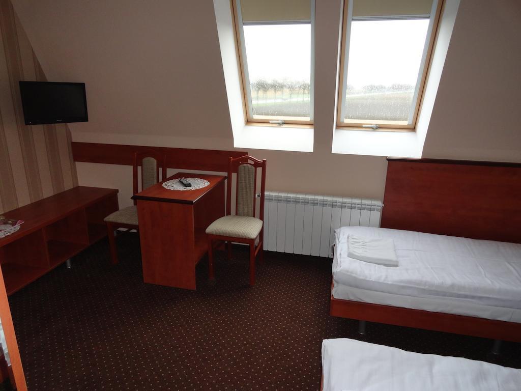 Hotel Wielkopolanka Шрода Великополска Стая снимка